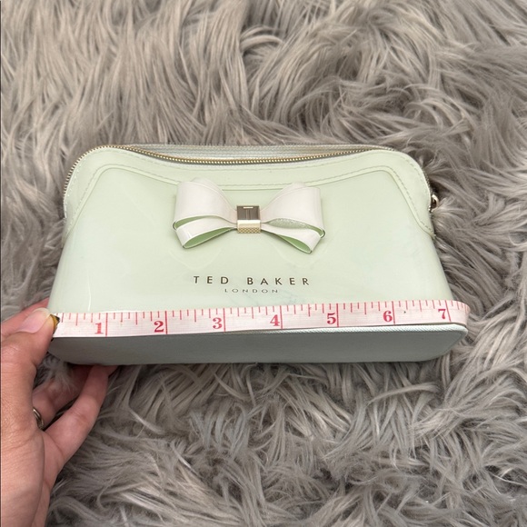 Ted Baker Light mint Bow Accent Cosmetic Bag Set - Picture 17 of 17